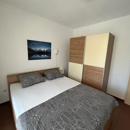 Nautica Apartman *